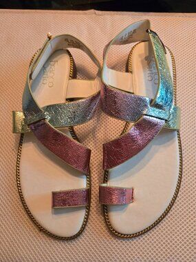 Franco Sarto metallic pastel sandal 7.5, new never worn. Very comfy & cute